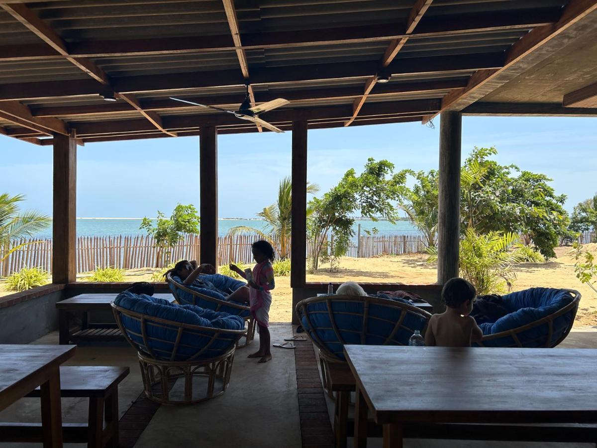 Arasi Resort カルピティヤ エクステリア 写真