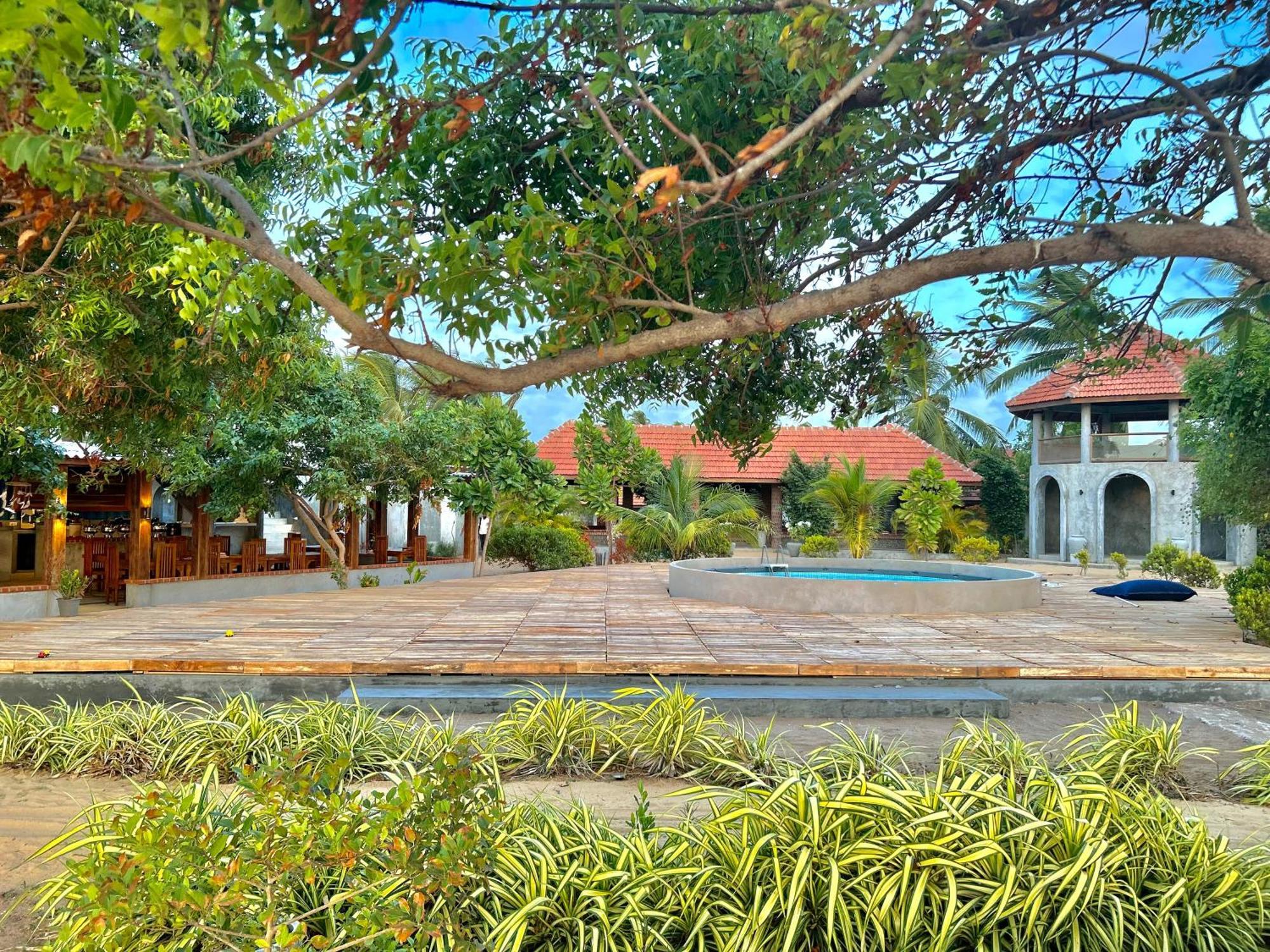 Arasi Resort カルピティヤ エクステリア 写真