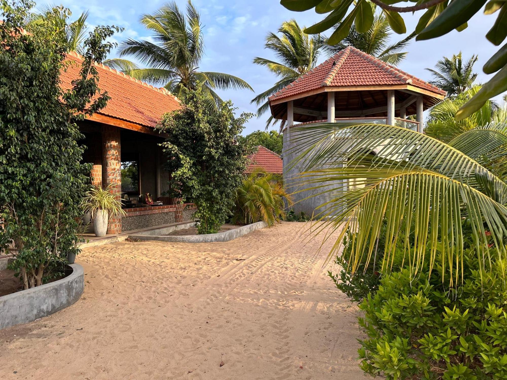 Arasi Resort カルピティヤ エクステリア 写真
